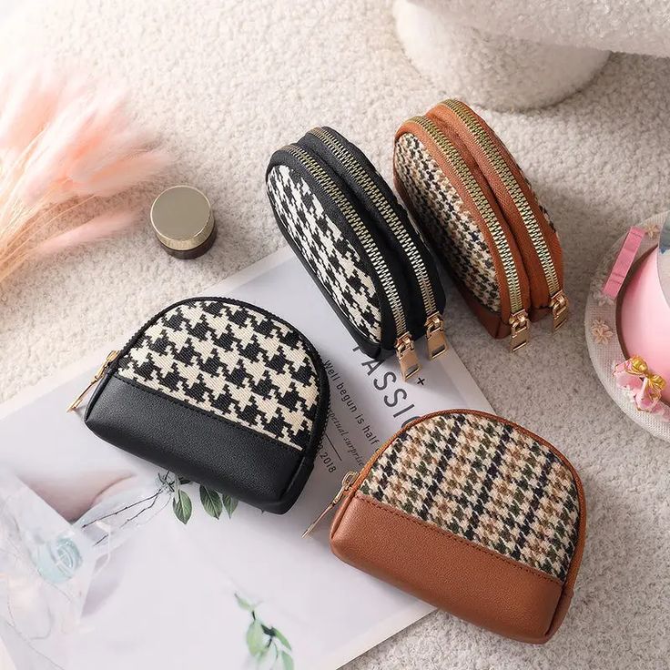 Pouches & Coin Purses
